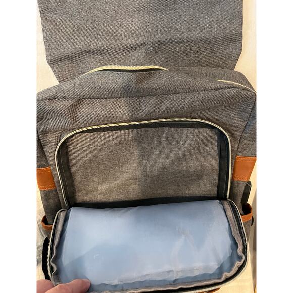 Mancio Laptop Backpack with USB Port, Slim Tear Resistant - Picture 5 of 6